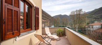Appartamento 'Lilli' con vista sulle montagne, terrazza privata e Wi-Fi