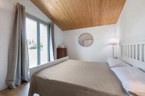 3 bedrooms, free WiFi, bed sheets - Villa 'Golfette Ville Al Golf 1' with Private Pool, Private Garden and Wi-Fi (Manerba del Garda)