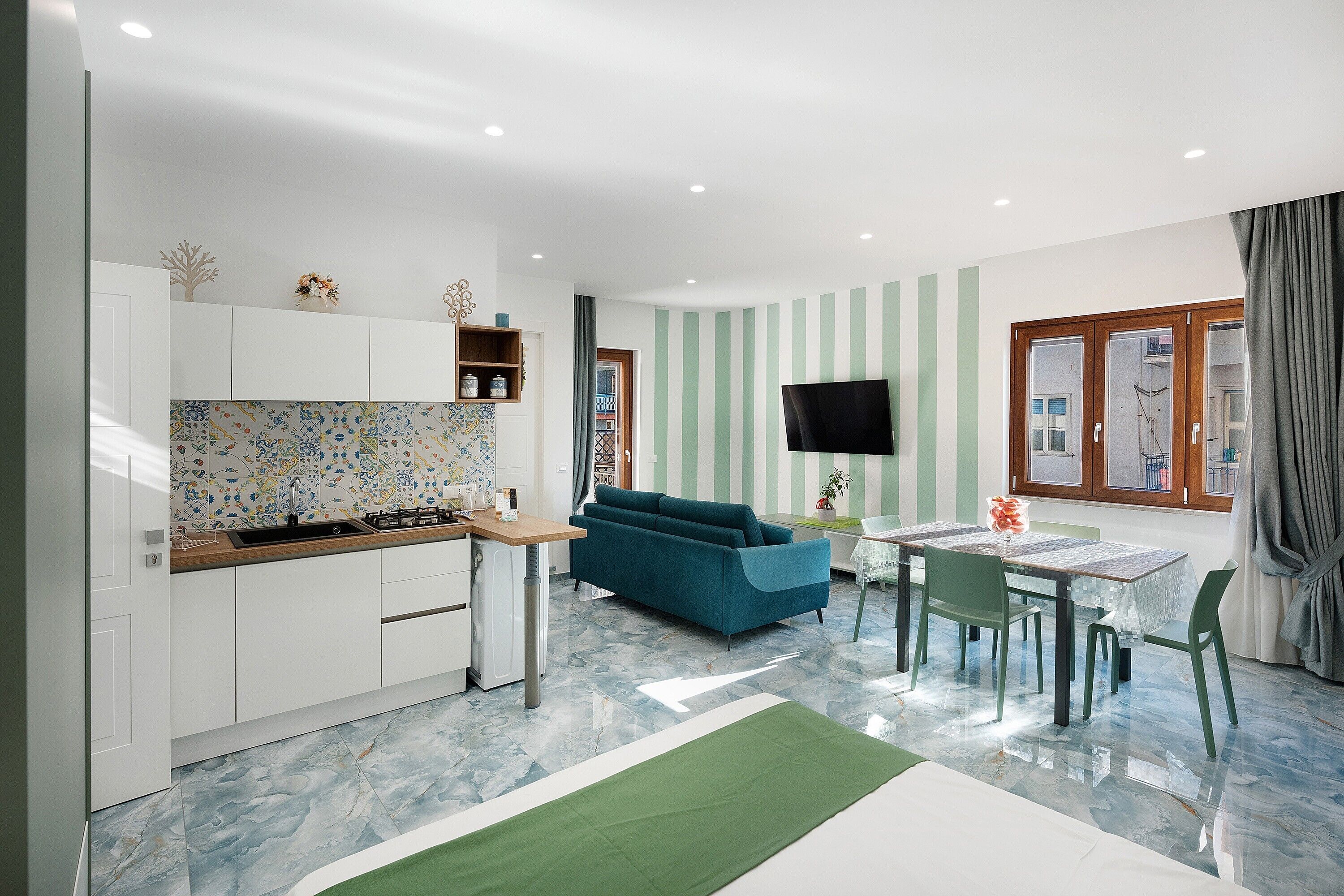 1 camera, Wi-Fi gratuito, lenzuola