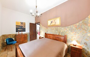 3 bedrooms, iron/ironing board, free WiFi, bed sheets - “Villa Parisi” Syracuse – Accessible, Welcoming Villa with Garden (Siracusa)