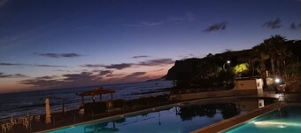 Villa 'With Pool in Private Park' with Sea View, Wi-Fi and Air Conditioning