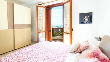 4 bedrooms, free WiFi, bed sheets