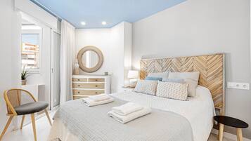 1 dormitorio, tabla de planchar con plancha, wifi gratis y ropa de cama