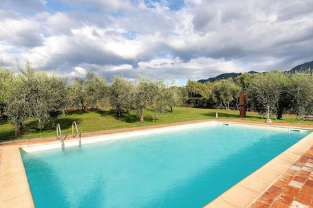 Pool. Villa 'Ringo' with Private Pool, Private Garden and Wi-Fi