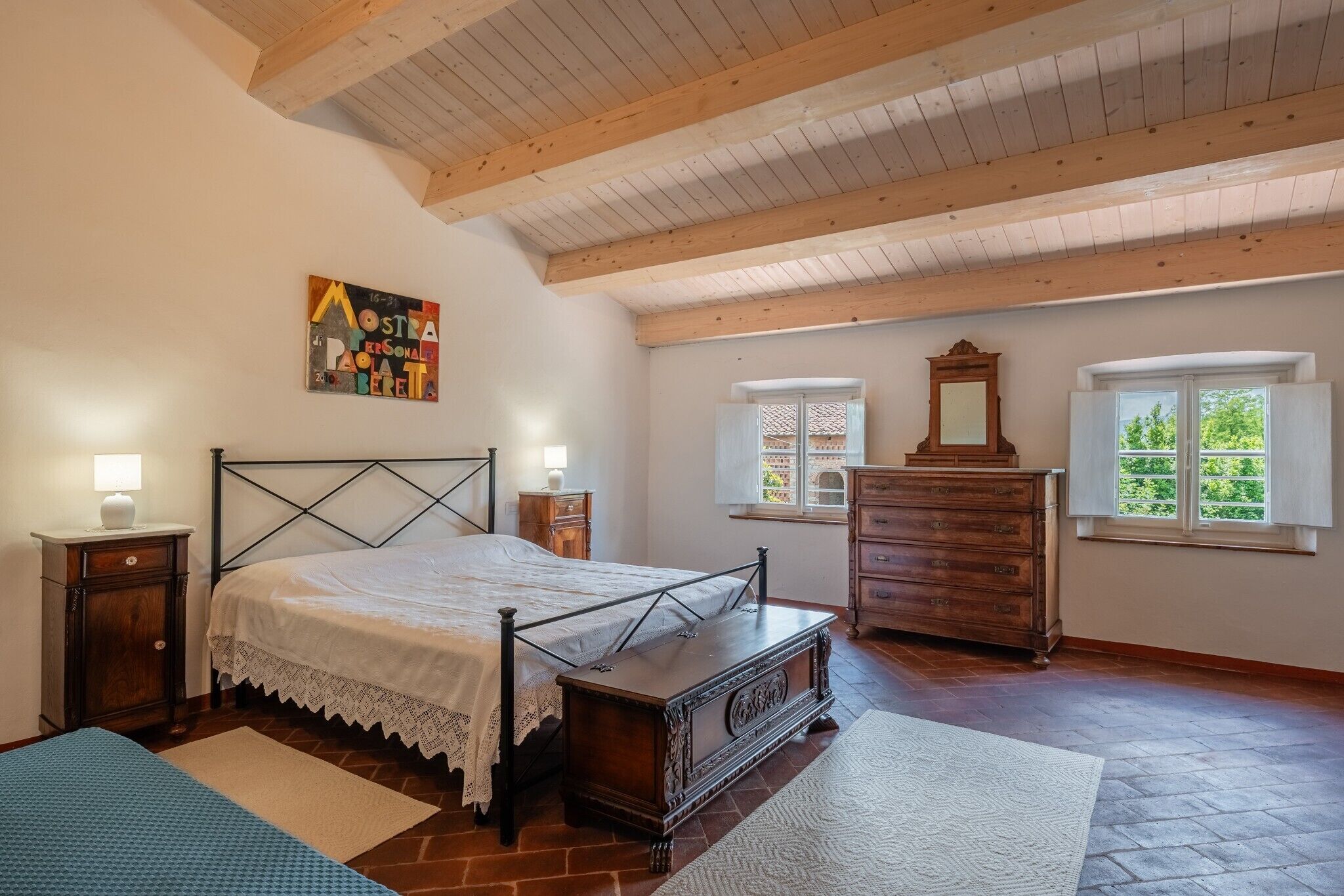 6 slaapkamers, een strijkplank/strijkijzer, gratis wifi, beddengoed