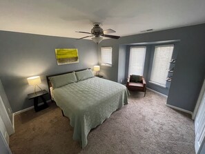 3 habitaciones, tabla de planchar con plancha, cuna de viaje y wifi 