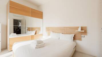 1 Schlafzimmer, BĂŒgeleisen/BĂŒgelbrett, WLAN, BettwĂ€sche