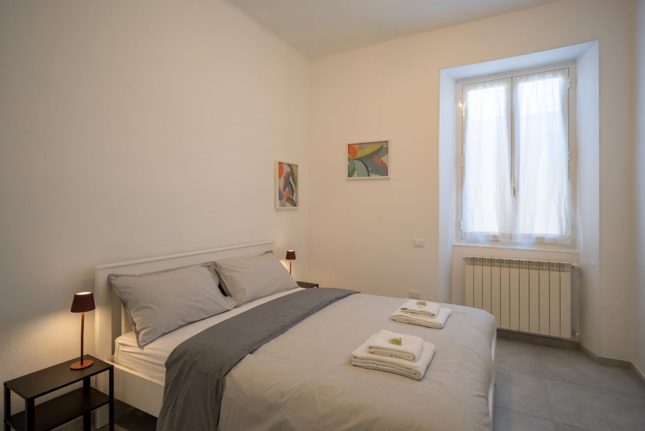 3 habitaciones, tabla de planchar con plancha, wifi y ropa de cama 
