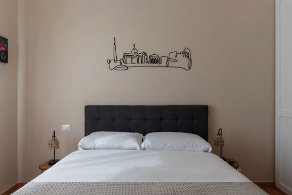 1 chambre, fer et planche à repasser, Wi-Fi, literie fournie