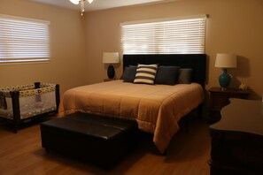 3 bedrooms, iron/ironing board, travel crib, free WiFi