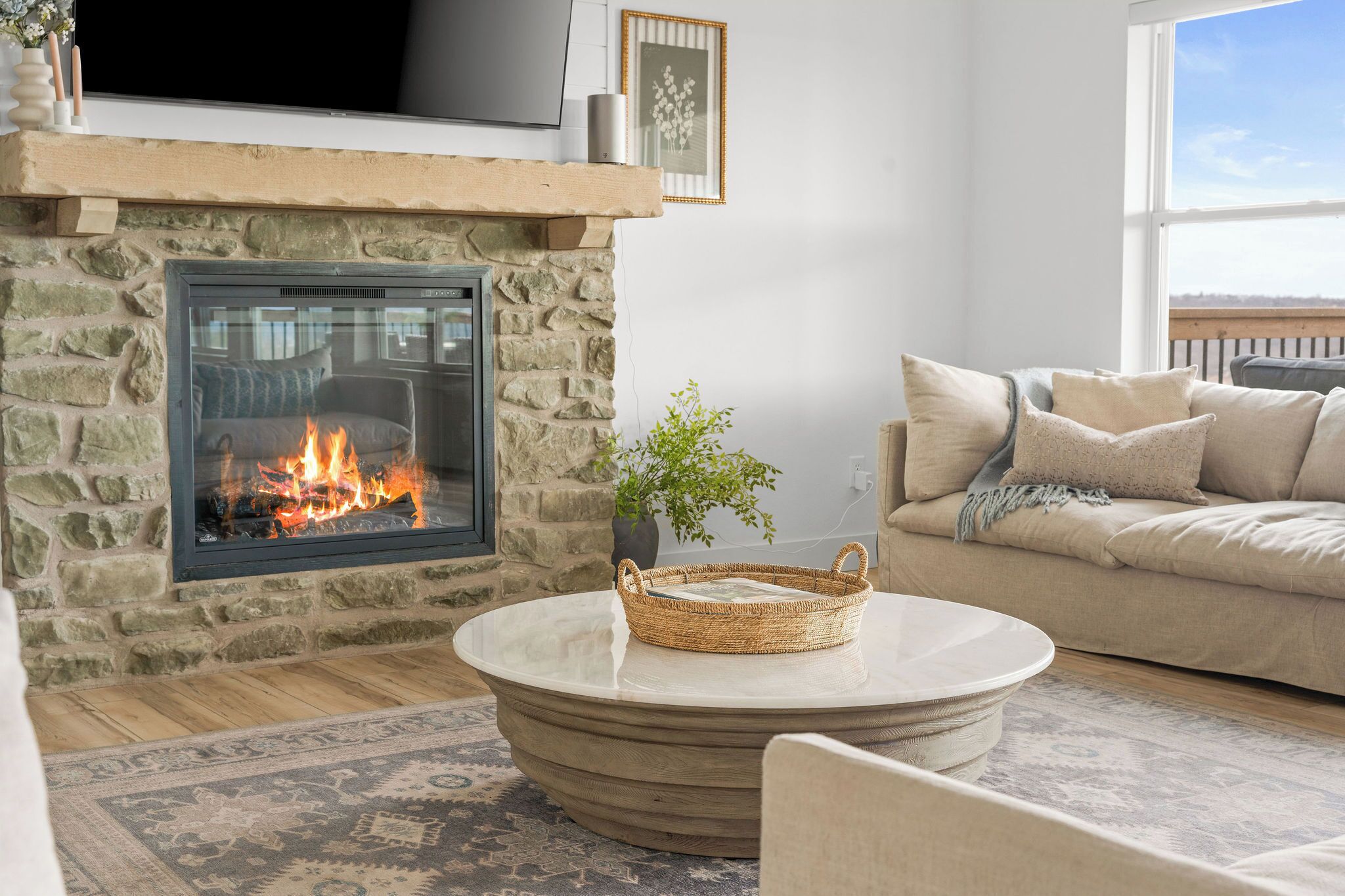 電視、壁爐、電子遊戲