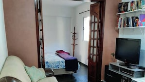 Ferros/tábuas de passar roupa, Wi-Fi, roupa de cama