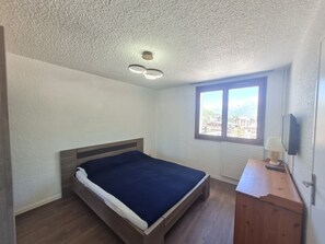 2 bedrooms, Internet