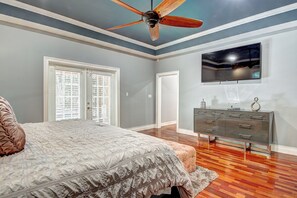 6 habitaciones, tabla de planchar con plancha, wifi y ropa de cama 