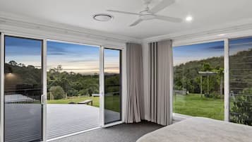 4 多间卧室、熨斗/熨衣板、WiFi、床单