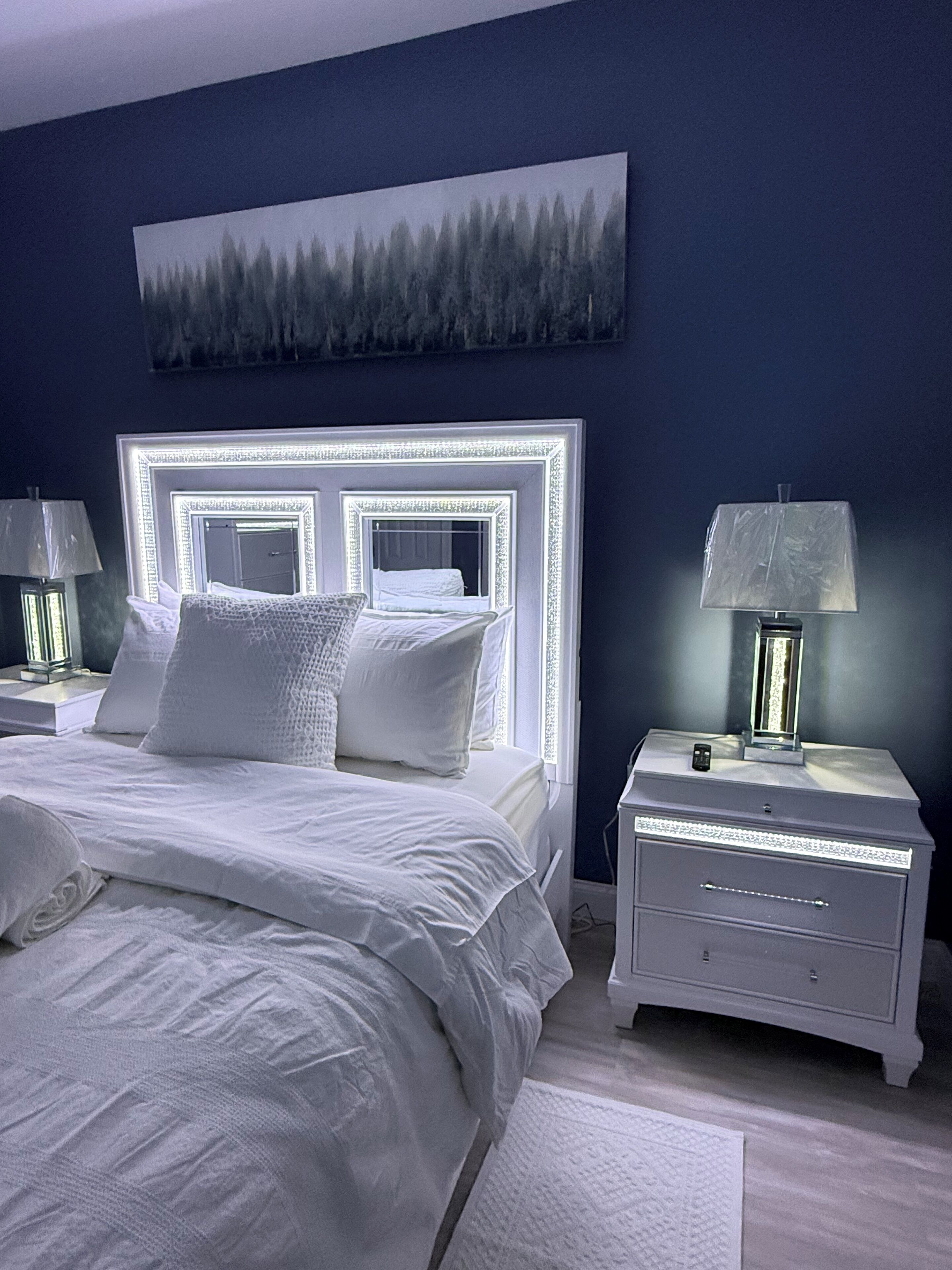 2 عدّة غرف نوم ومكتب ومكواة/لوح كي وسرير سفر