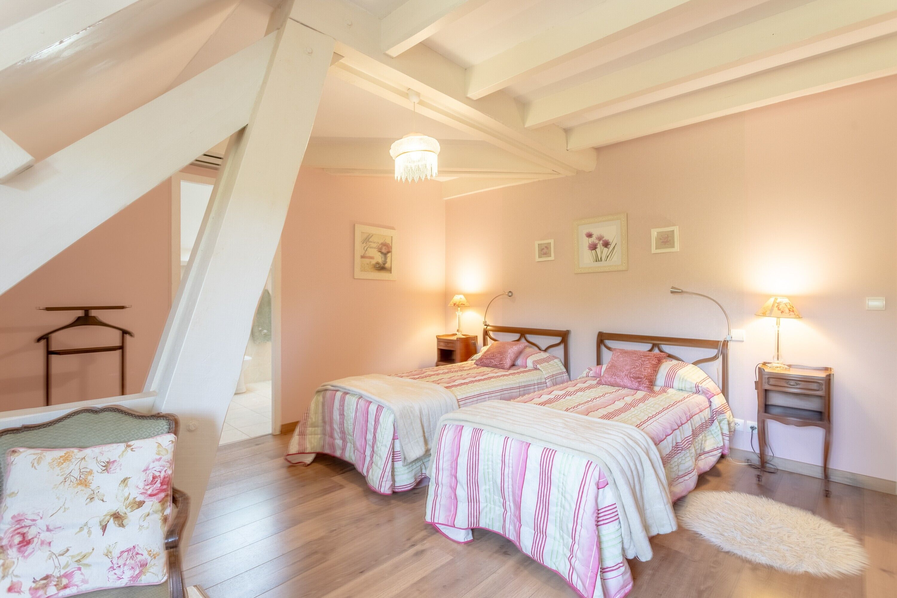 1 soverom, wi-fi (inkludert) og sengetøy