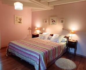 1 chambre, accès au Wi-Fi (inclus), literie fournie