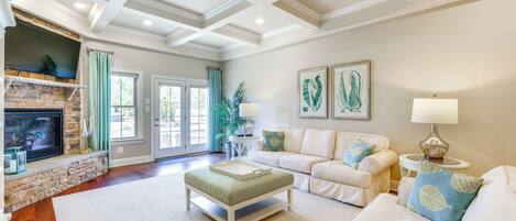 شقة (4 Bedrooms) | واجهة المنشأة