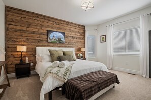 6 bedrooms, desk, iron/ironing board, free WiFi