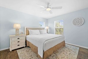 3 Schlafzimmer, Bügeleisen/Bügelbrett, Reisekinderbett, kostenloses WLAN