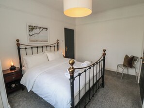 Cottage | 2 bedrooms, individually decorated, individually furnished, free WiFi - Top-notch Flat (Saltburn-by-the-Sea)