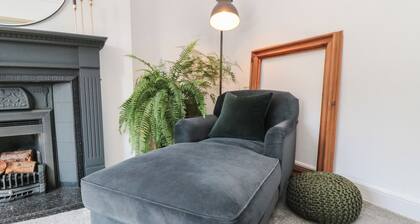 Top-notch Flat