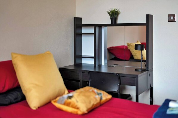 2 camere, ferro/asse da stiro, Wi-Fi, lenzuola