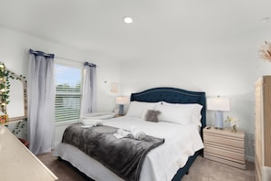 3 Schlafzimmer, Zimmersafe, Schreibtisch, Bügeleisen/Bügelbrett