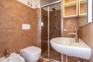 風筒、提供毛巾