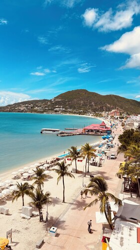 Panoramic Ocean View Flat: St Maarten