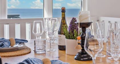 Pelican's Rest, by Vinifera Homes