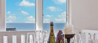 Pelican's Rest, by Vinifera Homes