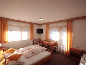 4 chambres, Wi-Fi gratuit, draps fournis