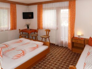 4 camere, Wi-Fi gratuito, lenzuola