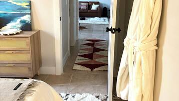 2 bedrooms, desk, iron/ironing board, travel crib