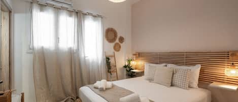 2 bedrooms, iron/ironing board, free WiFi, bed sheets