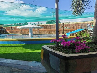 Serene Family Resort with Private Pool Pet Friendly Events and Vacations
