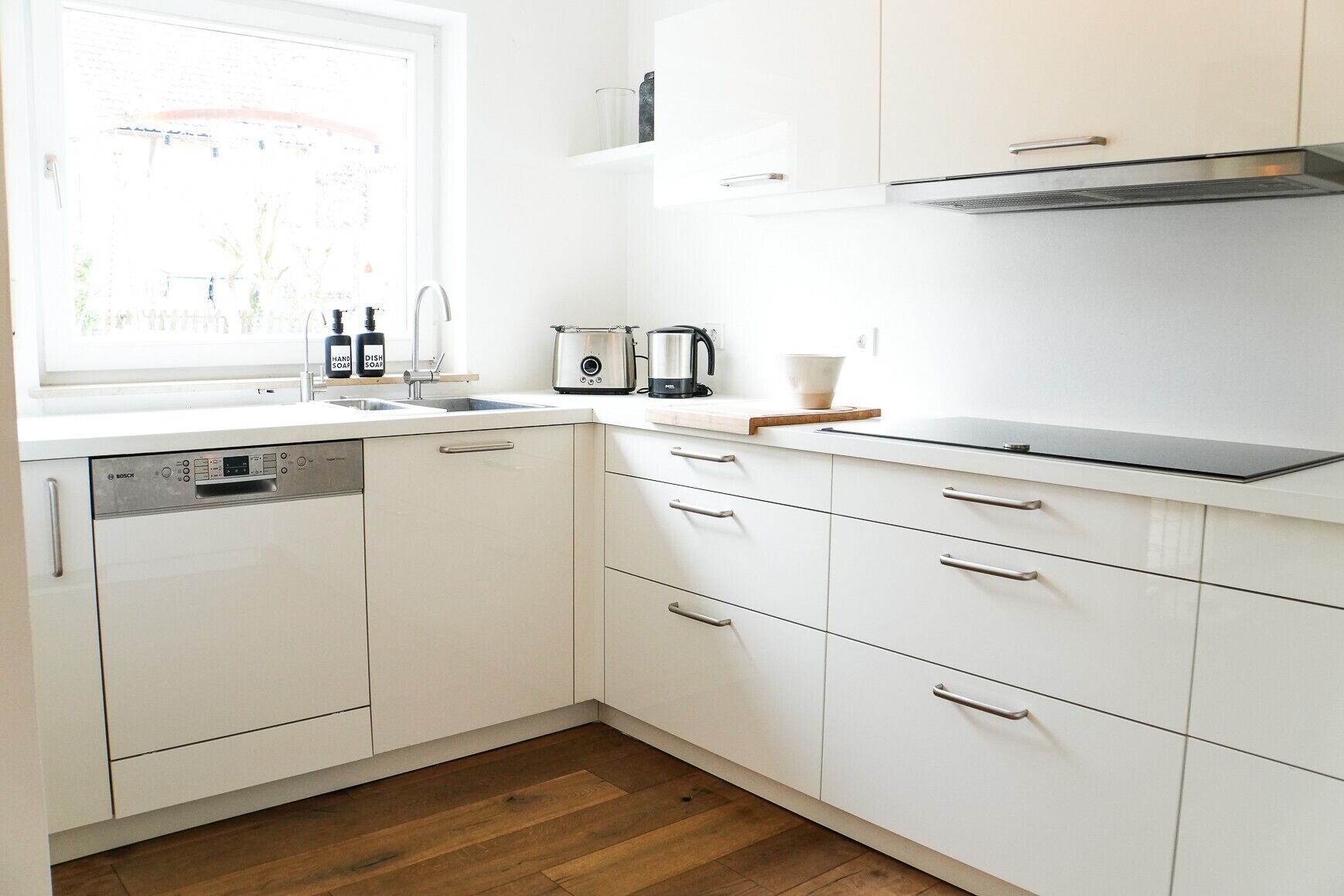 Kühlschrank, Ofen, Herdplatte, Geschirrspüler