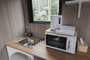 Refrigerador, microondas, parrilla de estufa y lavavajillas