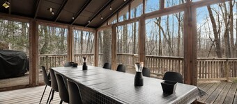 Cabin: Wraparound Deck, WiFi, Grill, Dog-Friendly!