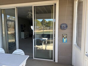 Outdoor dining - Bayille Shores Water View - 3 bedroom home close to beach! (Selbyville)