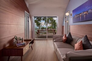 Family Suite Room Mountain View | Living area