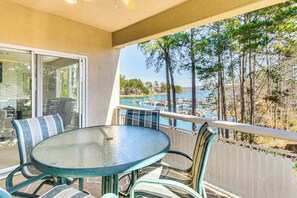 Outdoor dining - Boat, Golf & Swim: Keowee Key Condo w/ Lake Views (Salem)