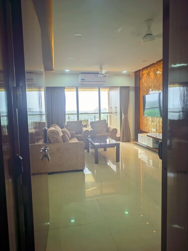 3BHK spacious, clean, cozy apartment at a prime and convenient location