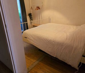 1 habitación, internet y ropa de cama 
