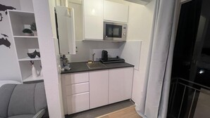 Private kitchen - Modern & stylish studio in a top location (Köln)