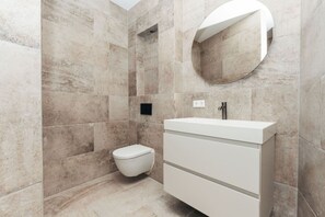 Handdukar och toalettpapper