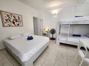 1 bedroom, Internet, bed sheets, wheelchair access