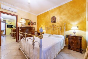 2 chambres, fer et planche Ă repasser, accĂšs Internet
